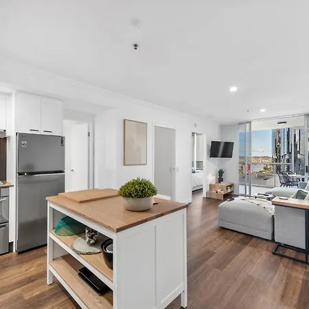 Modern On Mary 1 Bedroom, 1 Bathroom, 1 Car, Views! * Brisbane