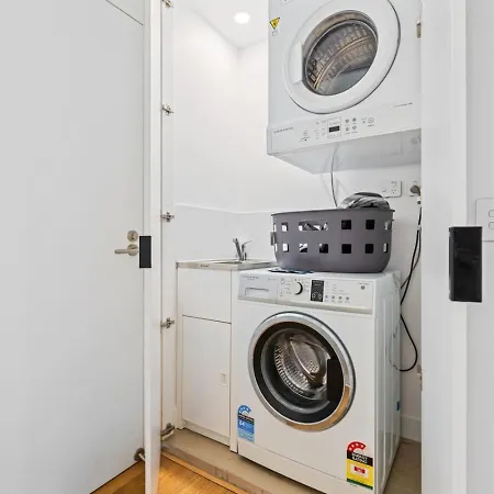Modern 3br In Sunnybank Pool And Gym Access Apartment *