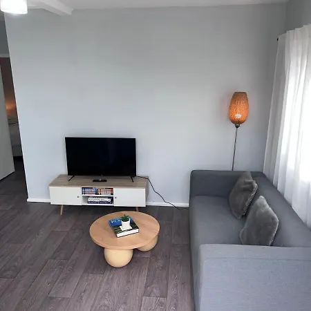 Apartment U2 Cute Fresh Unit Quiet Centre Newac Smarttv Brisbane