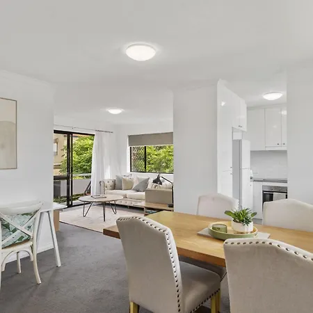 Apartment Spacious New Farm With Balcony And Secure Parking