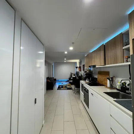 Apartment Ensuite In 2bd 2br 1 Pk Newstead *