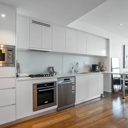 Skytower Apartment *