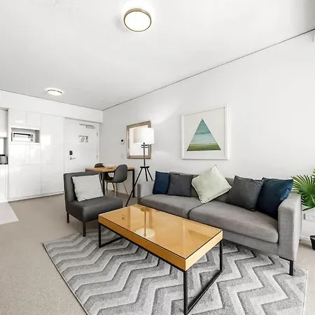 Belise - Executive 8th Floor For 2