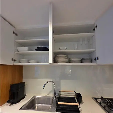 Upper Skyrise Unit Cbd Pool Gym * Brisbane