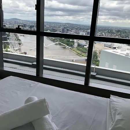 Apartment Modem Two Bedroom In Inner Cbd