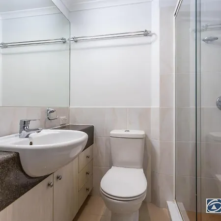 Southbank Parkside Two-bed Apartment *