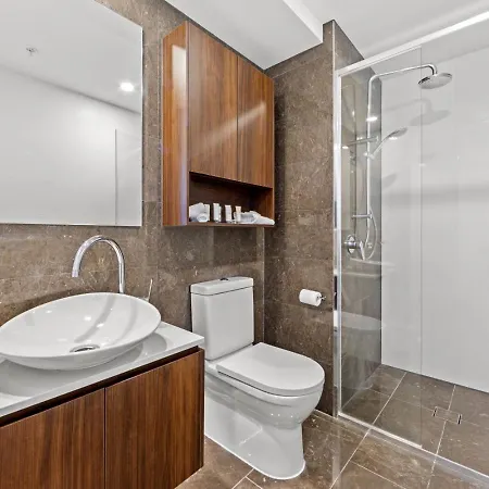 1 Bedroom Sky High Escape With Stunning Views * Brisbane
