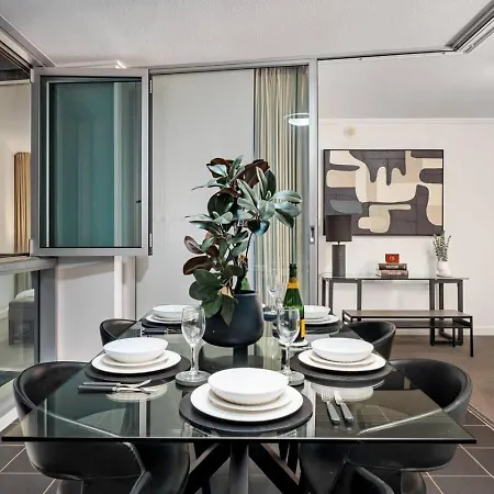 Dusk A Luxury 2bed 2bath Cbd Sky With Pool Parking And *