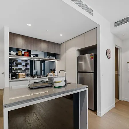 New Private In Queens Wharf Lv12 - And River View Apartment