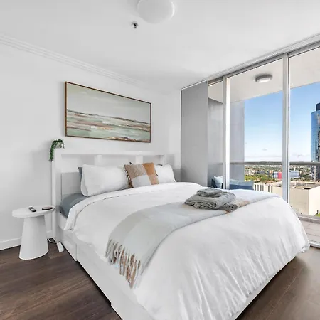 Modern On Mary 1 Bedroom, 1 Bathroom, 1 Car, Views!