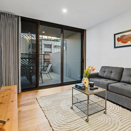 Modern 3br In Sunnybank Pool And Gym Access Apartment