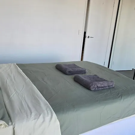 Fv 1br With Rooftop Pool Brisbane