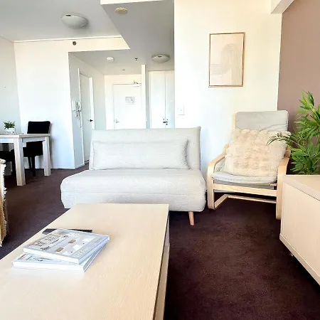 Direct Story Bridge Views - Sleeps 6 - Parking - * Brisbane