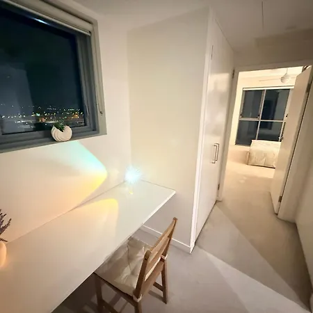 Apartment Amorphous Sky *
