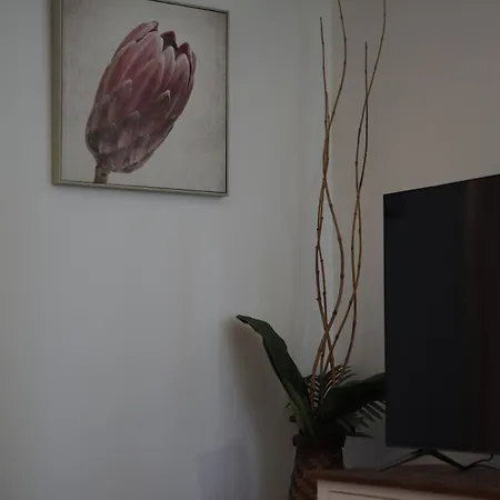 Family-friendly 2br Retreat Heart Of C35 * Brisbane