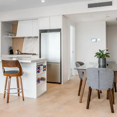 Apartment Bright Bowen Hills Apartment, Close To Life