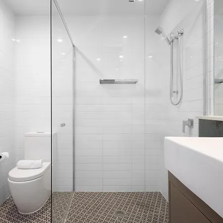 Spacious Panoramic 2br Apartment, Parking And Views Brisbane