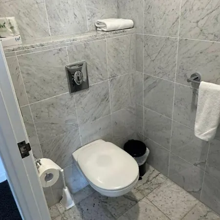 Contemporary 3br Getaway In Cbd *