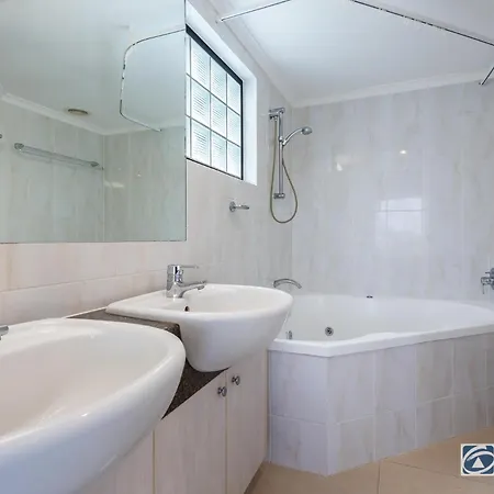 Southbank Parkside Two-bed Brisbane