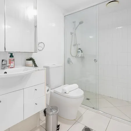 Oaks Luxury 2br With Pool, Gym And Parking * Brisbane
