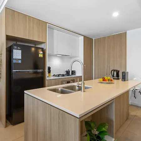 Gabba Retreat - Rooftop Pool & Stunning View Apartment Brisbane