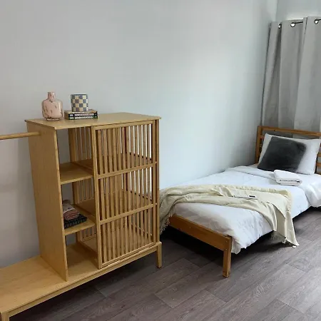 Apartment U2 Cute Fresh Unit Quiet Centre Newac Smarttv *