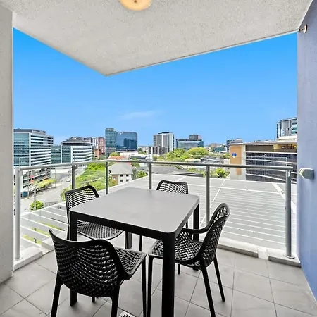 Belise - Executive 11th Floor For 2 *