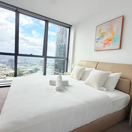 Apartment Luxury 3-bedroom With And River View *