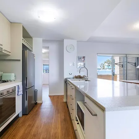 Bulimba Solace - Poolside Living By River Apartment Brisbane