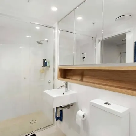 Ensuite In 2bd 2br 1 Pk Newstead Brisbane