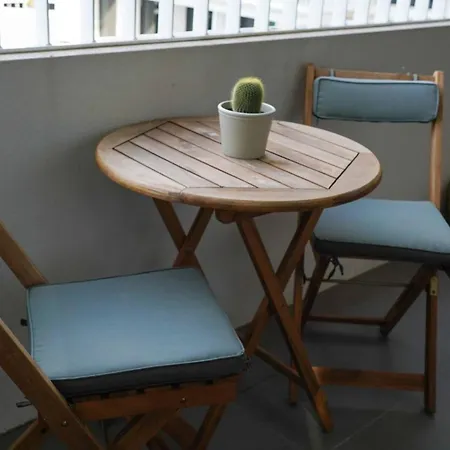 Stylish Escape - Views & Perks Brisbane
