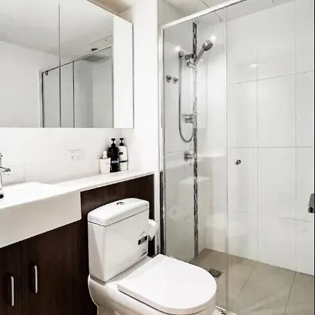 Cozy In The Heart Of Cbd C4 Apartment Brisbane