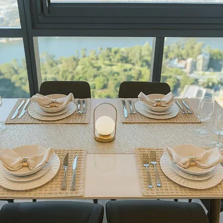 2br Botanic Serenity - Queens Wharf Lv 49 Luxury Bne River