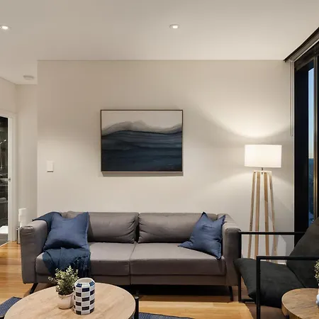 Apartment Skytower 72nd Floor 3br With Parking, Pool And Gym Brisbane