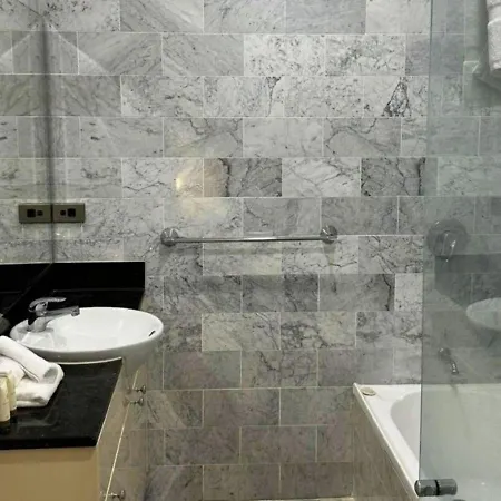 Sophisticated 3br At Apartment Brisbane