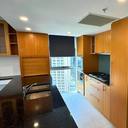 Contemporary 3br Getaway In Cbd Apartment *