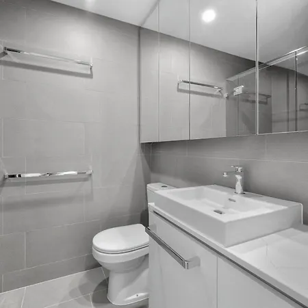 Great Spring Hill 1br 1ba And Poolgym M14 *