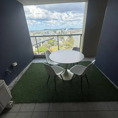 Apartment Stunning Views Over River, Kangaroo Point And Story Bridge *