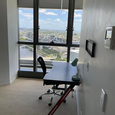 Modem Two Bedroom In Inner Cbd * Brisbane