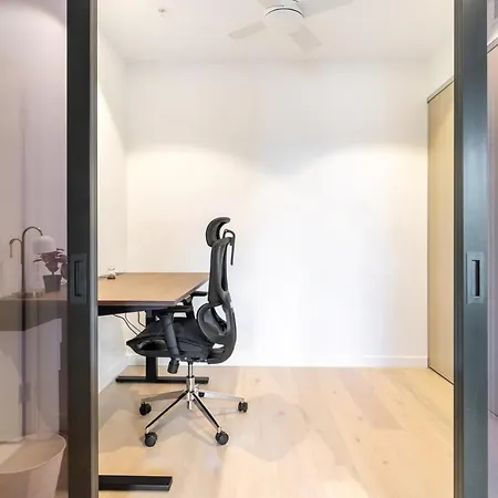 Apartment Gorgeous 3br With Study Overlooking Bne River *