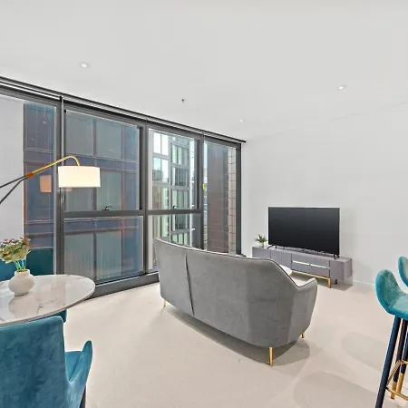 Elegant 1br Urban Retreat In Heart Of Apartment *