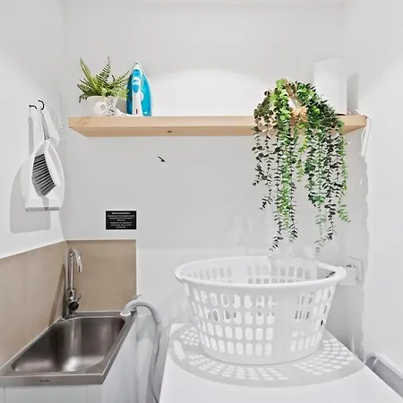 Tokyo Calm Elegant Cbd Escape At Queen's Wharf Apartment Brisbane