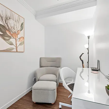 Modern On Mary 1 Bedroom, 1 Bathroom, 1 Car, Views!