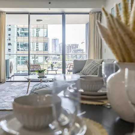 Apartment Oaks Luxury 2br With Pool, Gym And Parking Brisbane