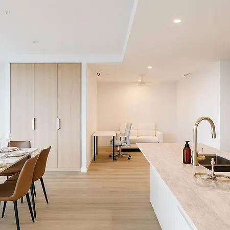 Milton Oasis Level 16- Luxury Near Milton Station * Brisbane