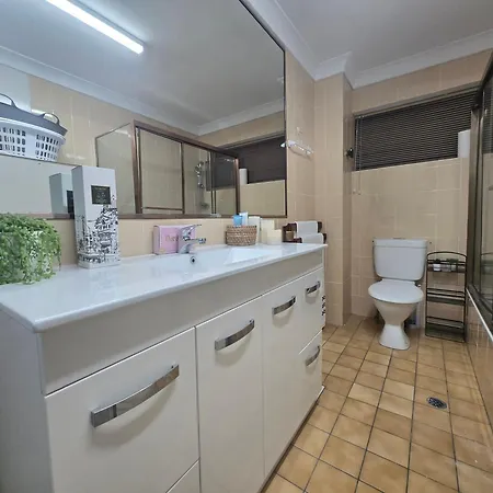 Apartment Floor# Full Aircon# Cat# Bues# Park # Uni