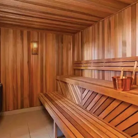 Apartment Cozy In The Heart Of Cbd C4 Brisbane