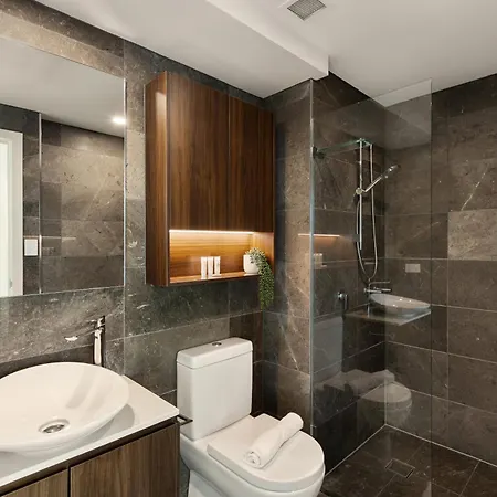 Skytower 72nd Floor 3br With Parking, Pool And Gym Brisbane