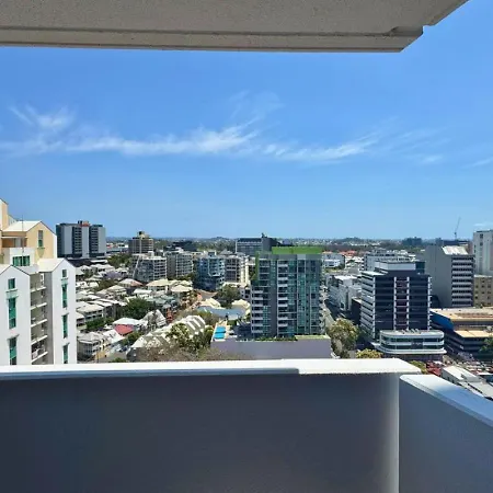 Contemporary 3br Getaway In Cbd * Brisbane