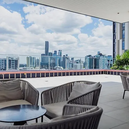 Apartment Exec Walk To Rna & King St, Pool, Gym, Parkng Brisbane